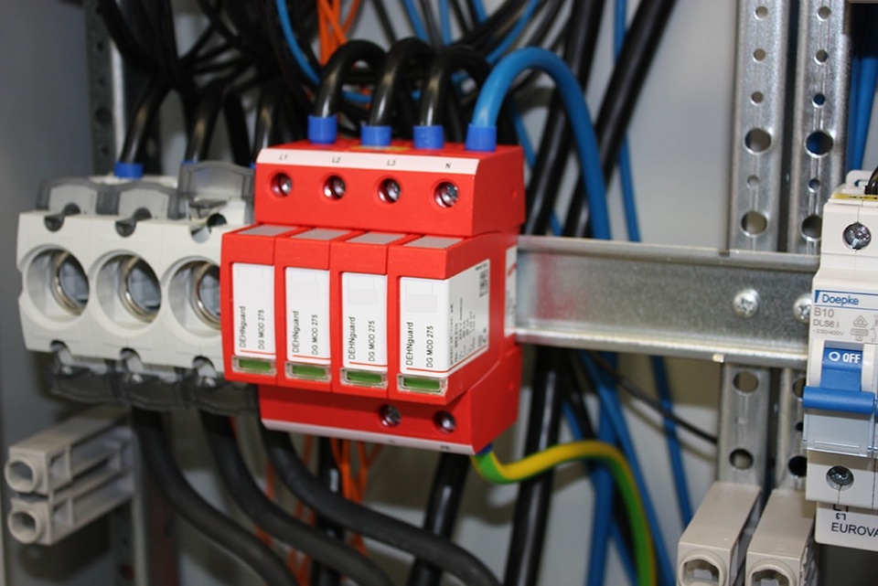 U berspannungsschutz bei Gehringer Elektrotechnik GmbH in Rothenburg